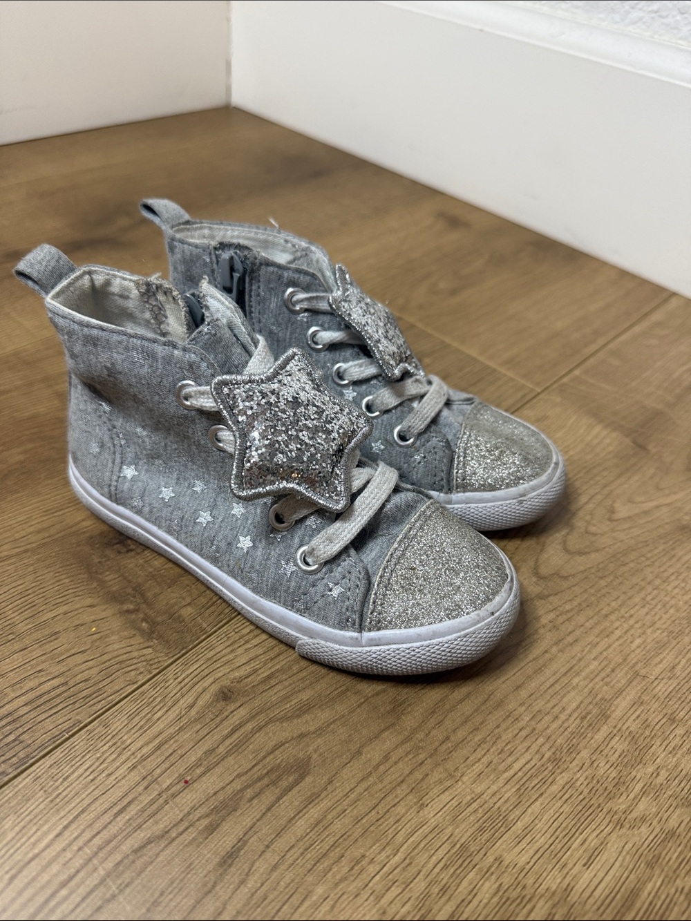 Cat & Jack Silver Glitter Star High-Top Sneakers for Kids